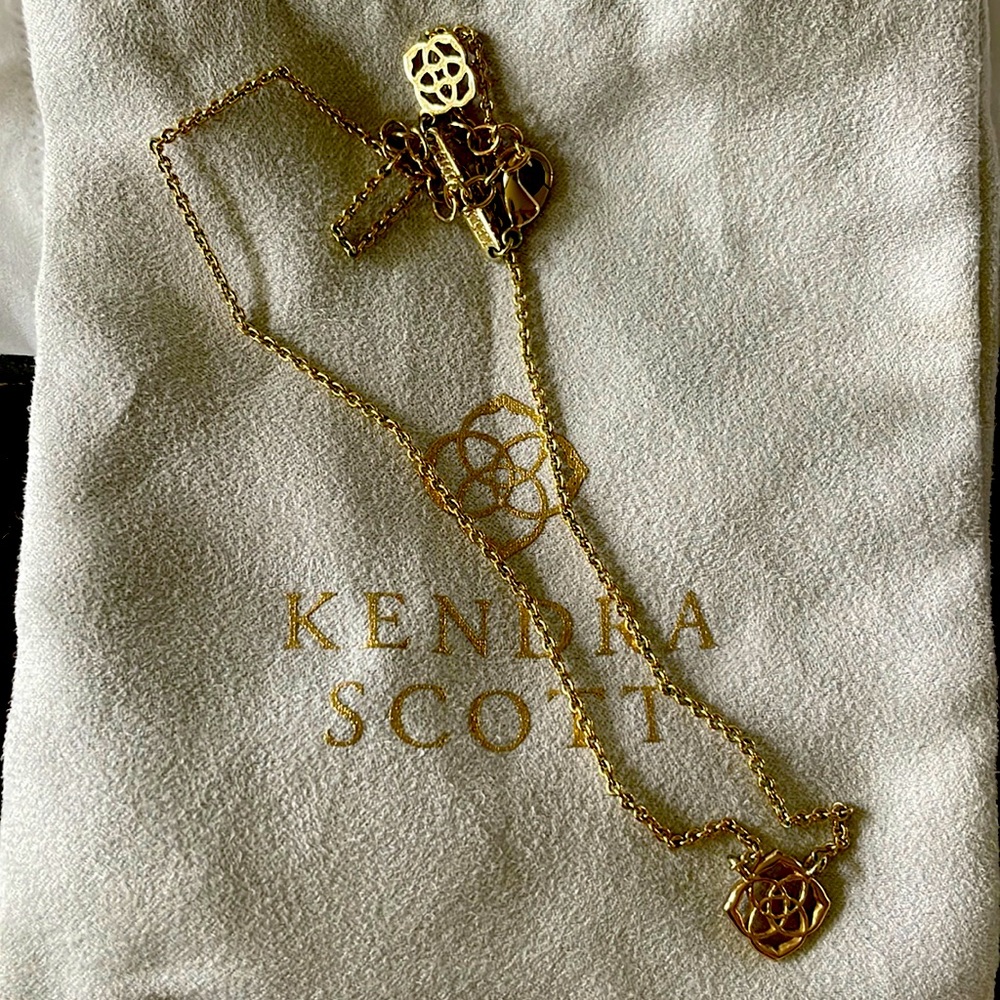 Kendra Scott gold necklace